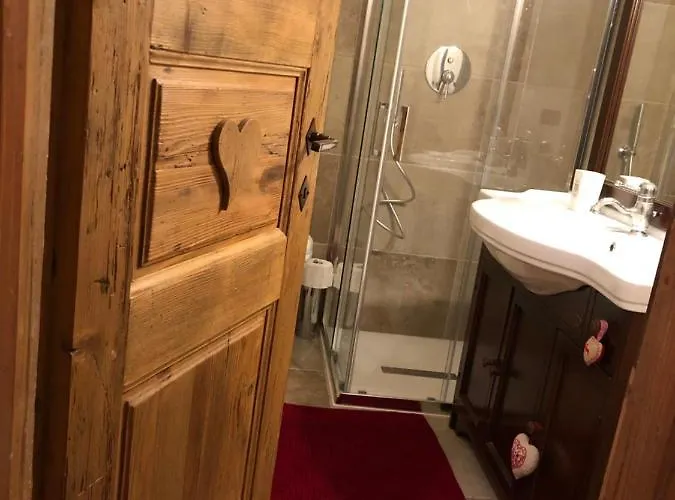 Апартаменти Il Gioiello Di Cervinia